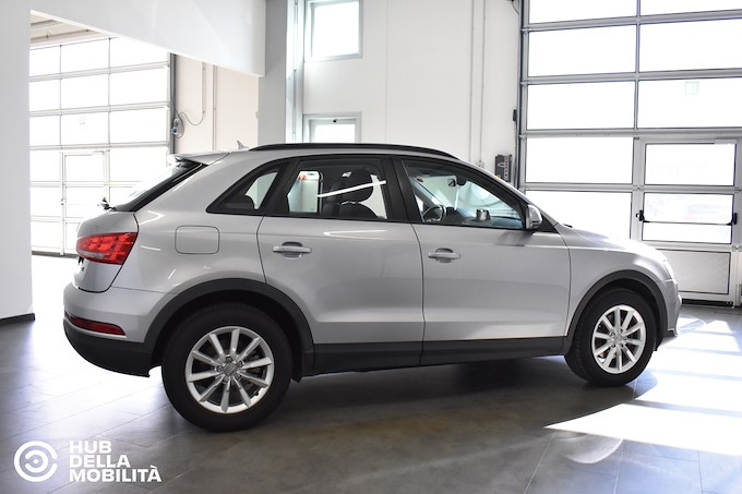 AUDI Q3 2.0 TDI 150 CV Business